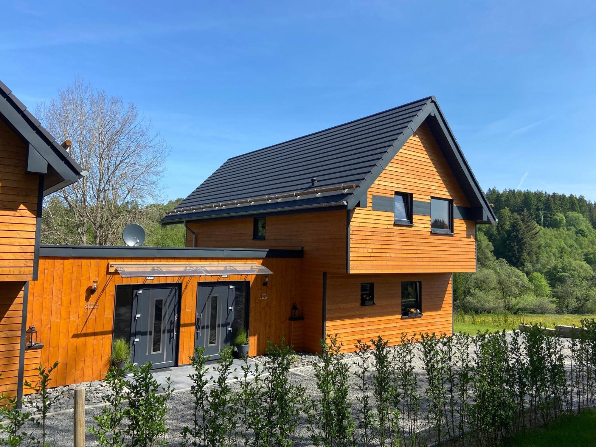 Urlaub Am Schwarzbach Mit Sauna Und Whilpool Бутгенбах Екстериор снимка